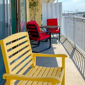 Waves 307 , Ocean City United States